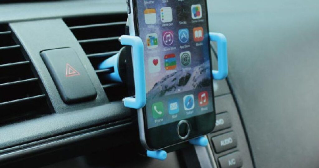 Benefits of Using Car Cell Phone Mounts