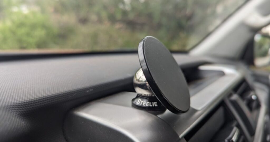 Why Choose Custom Car Phone Mounts?