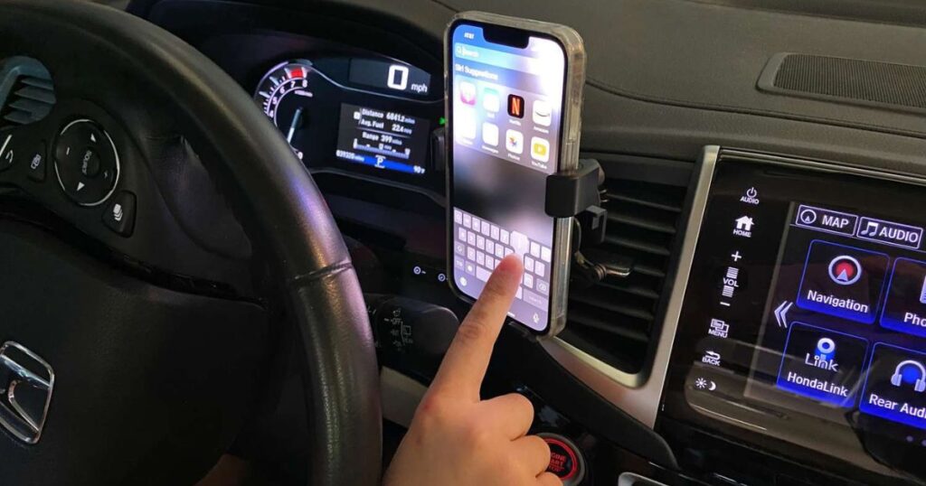 Why Do You Need a Car Phone Holder?